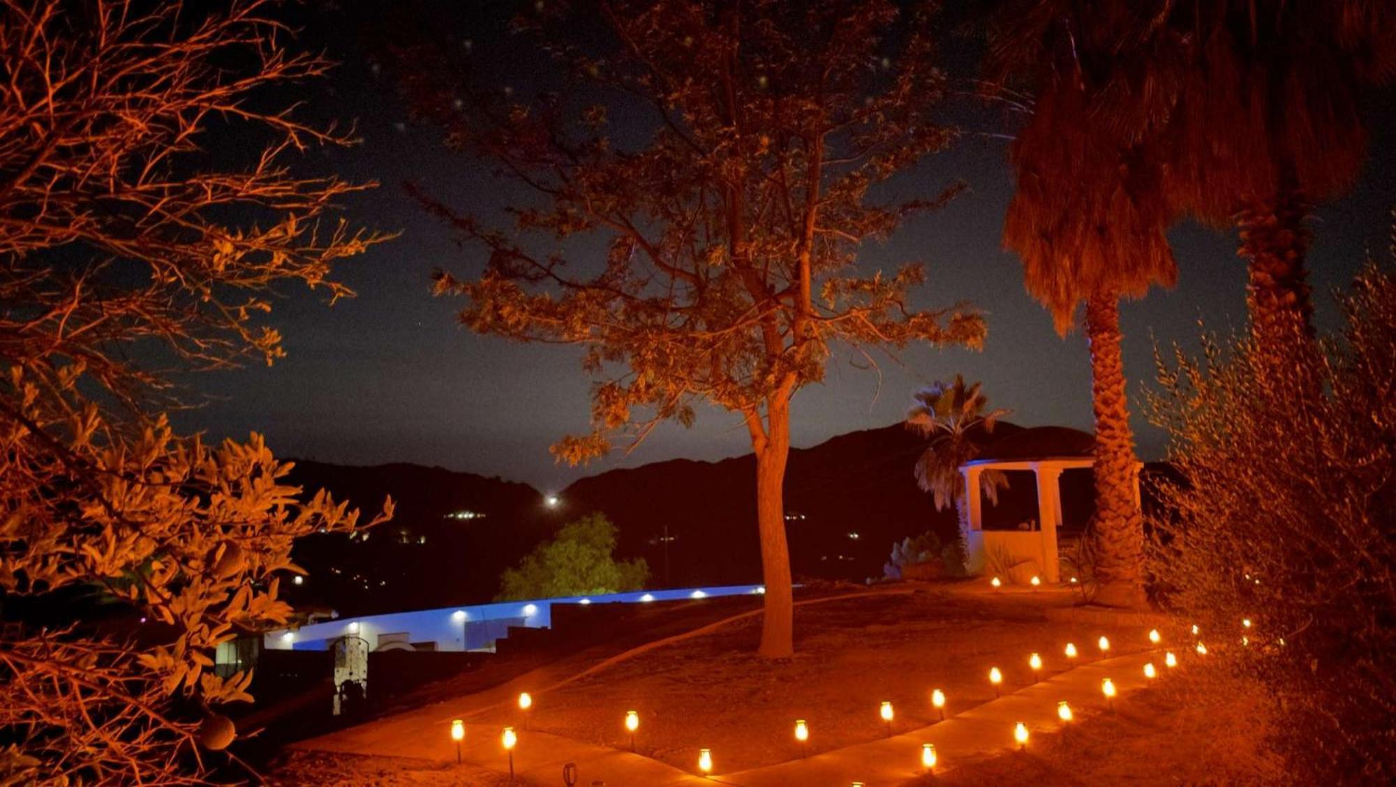 Private Home On 10 Acres - Heated Salt Pool & Jacuzzi, Mountain & City Views, Horseshoes, Basketball, Bbq, Golf Putting, Foosball, Croquet, Bose Stereo, White Cotton Bedding - Hilltop Hacienda, Pool Heat Optional Jamul Buitenkant foto