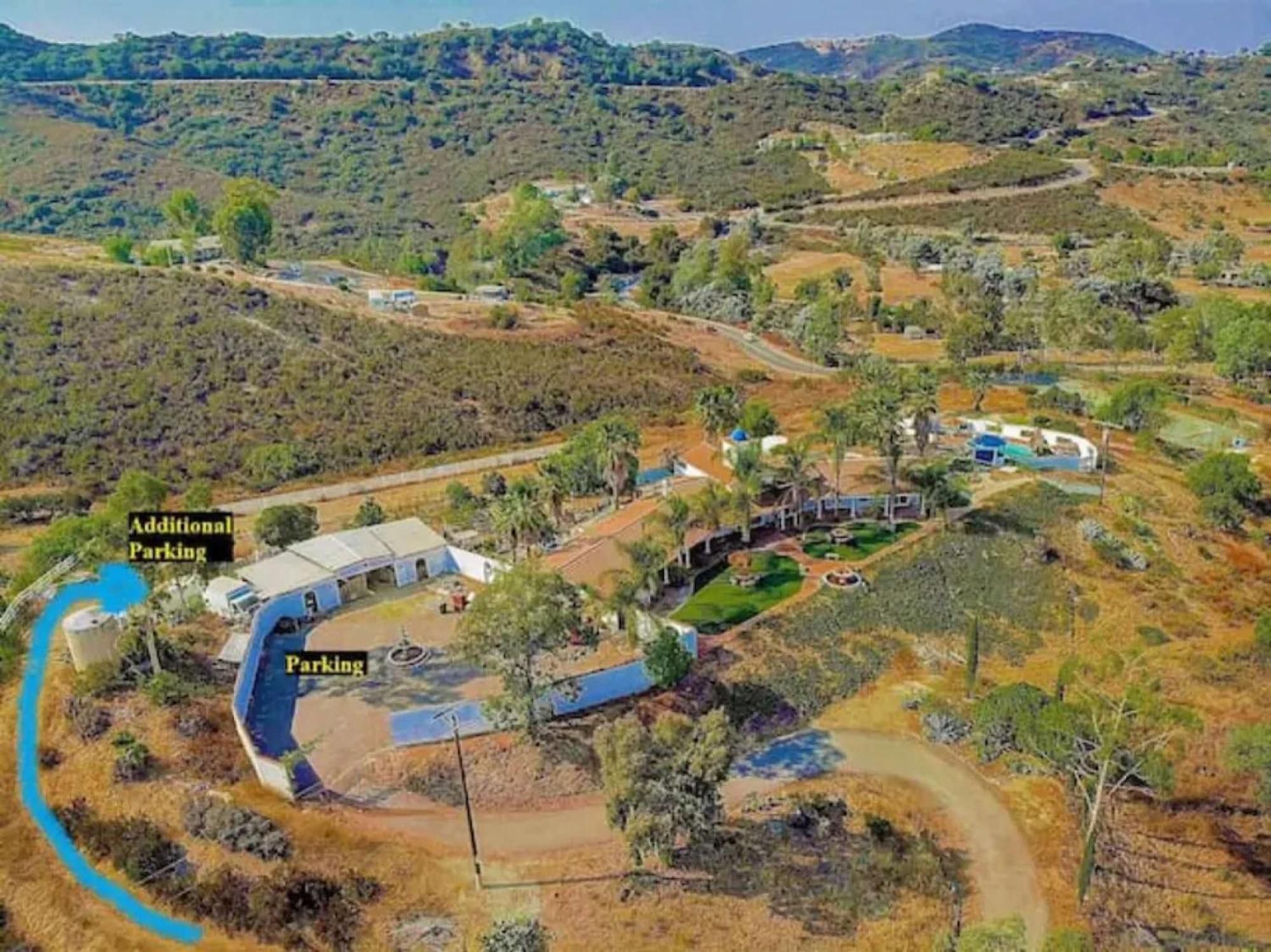 Private Home On 10 Acres - Heated Salt Pool & Jacuzzi, Mountain & City Views, Horseshoes, Basketball, Bbq, Golf Putting, Foosball, Croquet, Bose Stereo, White Cotton Bedding - Hilltop Hacienda, Pool Heat Optional Jamul Buitenkant foto