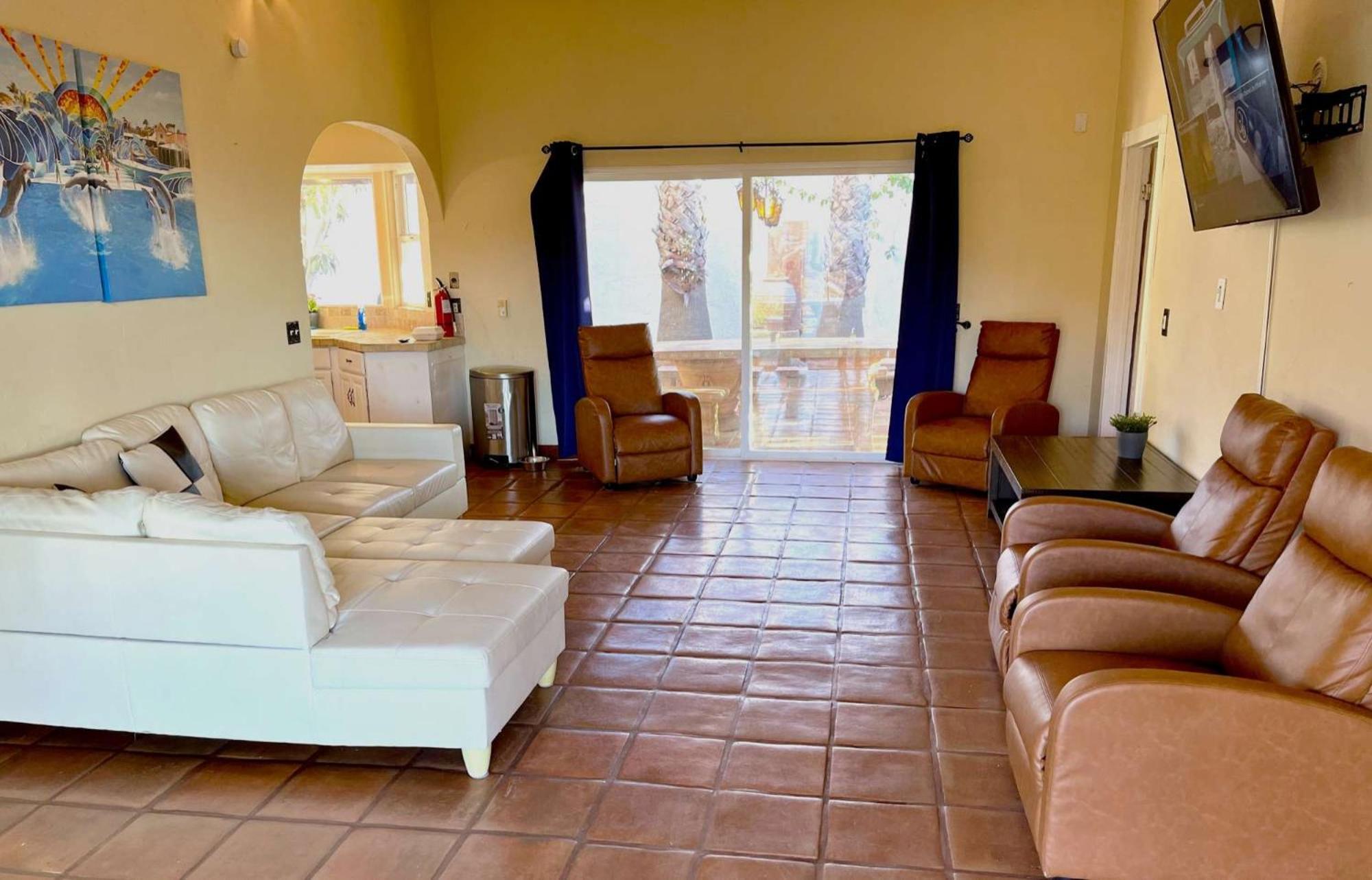 Private Home On 10 Acres - Heated Salt Pool & Jacuzzi, Mountain & City Views, Horseshoes, Basketball, Bbq, Golf Putting, Foosball, Croquet, Bose Stereo, White Cotton Bedding - Hilltop Hacienda, Pool Heat Optional Jamul Buitenkant foto